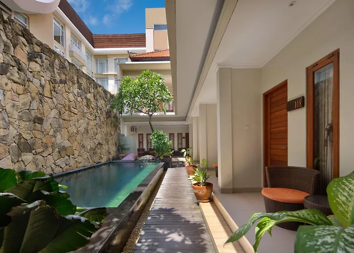Hotel Angkul Angkul Segara 3*
